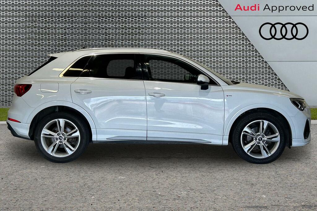 Audi Q3 S Line 35 Tfsi 150 Ps S Tronic White #4
