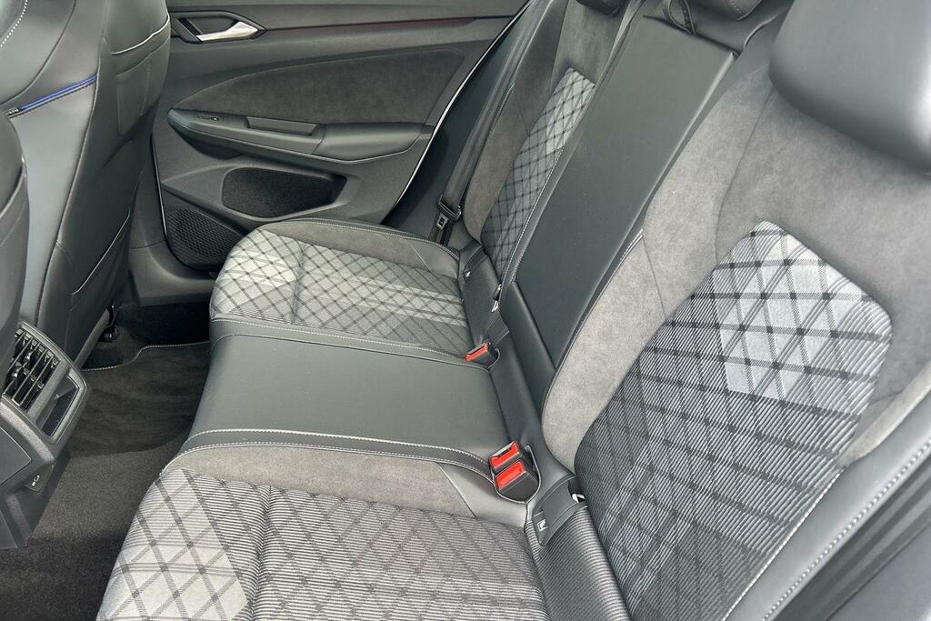 Volkswagen Golf 1.5 Tsi 204 Match Ehybrid Dsg Black #9