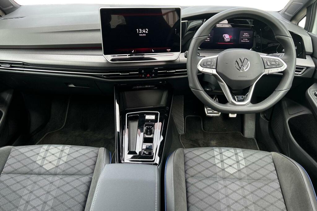 Volkswagen Golf 1.5 Tsi 204 Match Ehybrid Dsg Black #10