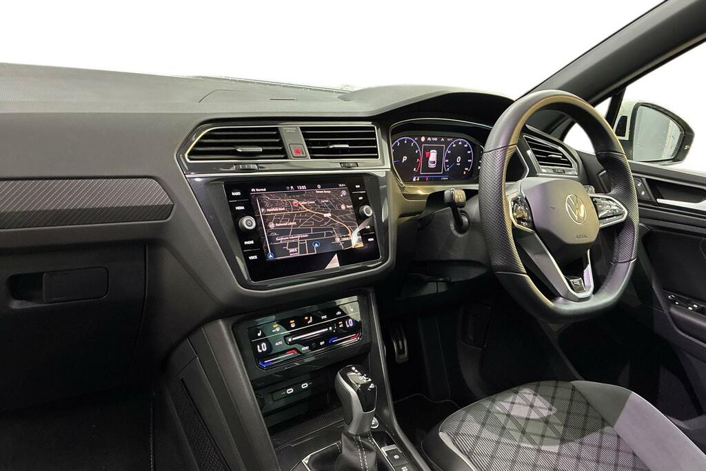 Volkswagen Tiguan 2.0 Tsi 4Motion R-line Dsg White #2