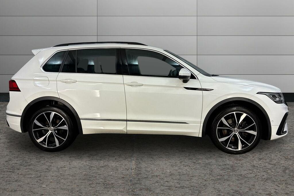 Volkswagen Tiguan 2.0 Tsi 4Motion R-line Dsg White #4