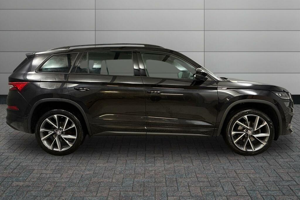 Skoda Kodiaq 1.5 Tsi Sport Line Dsg 7 Seat Black #4