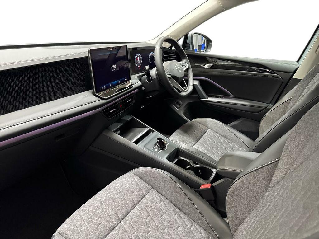 Volkswagen Tiguan 1.5 Etsi 150 Match Dsg SY26VAX Silver #2