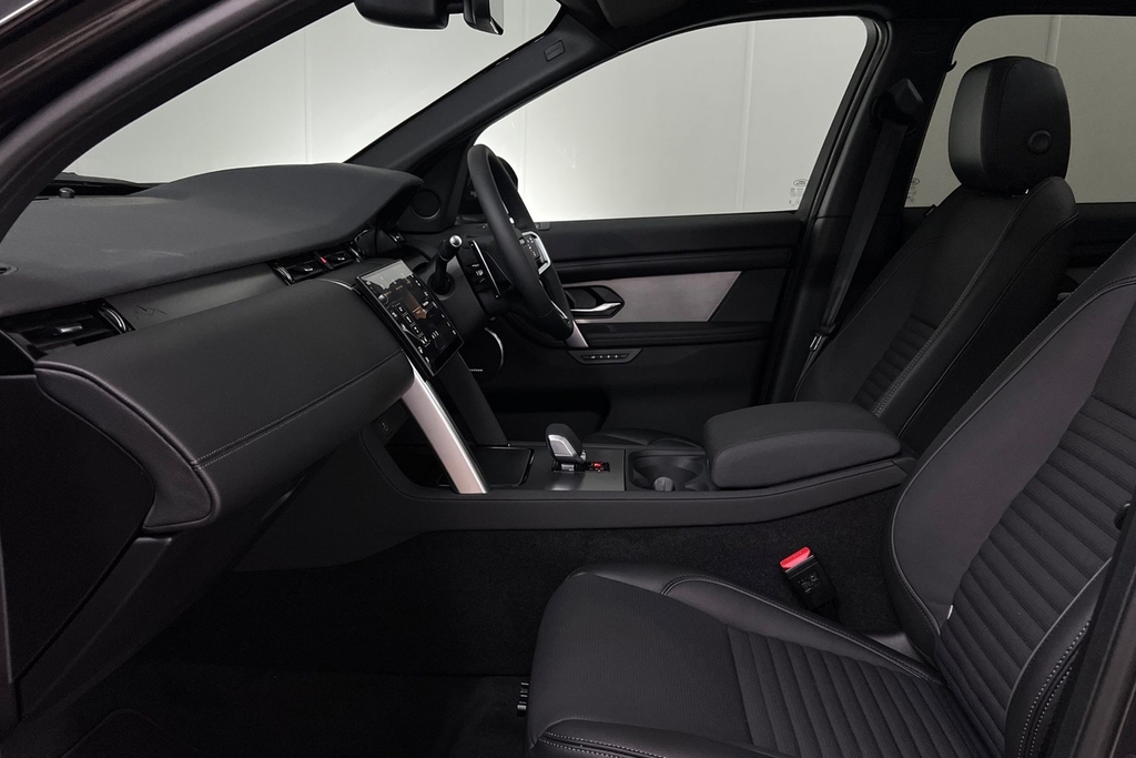 Land Rover Discovery Sport D200 Landmark SM26OFN Grey #3