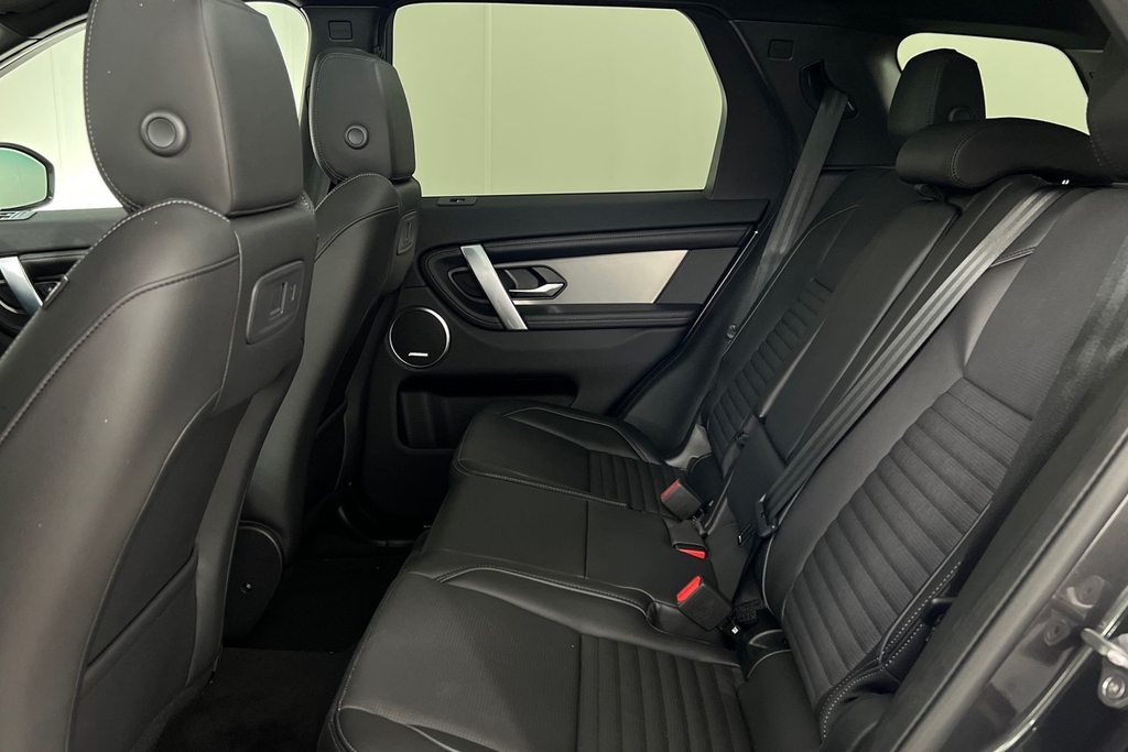 Land Rover Discovery Sport D200 Landmark SM26OFN Grey #4