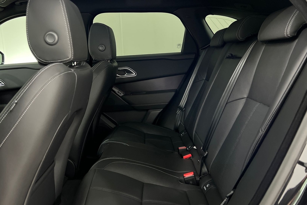 Land Rover Range Rover Velar D200 Belgravia Black #4