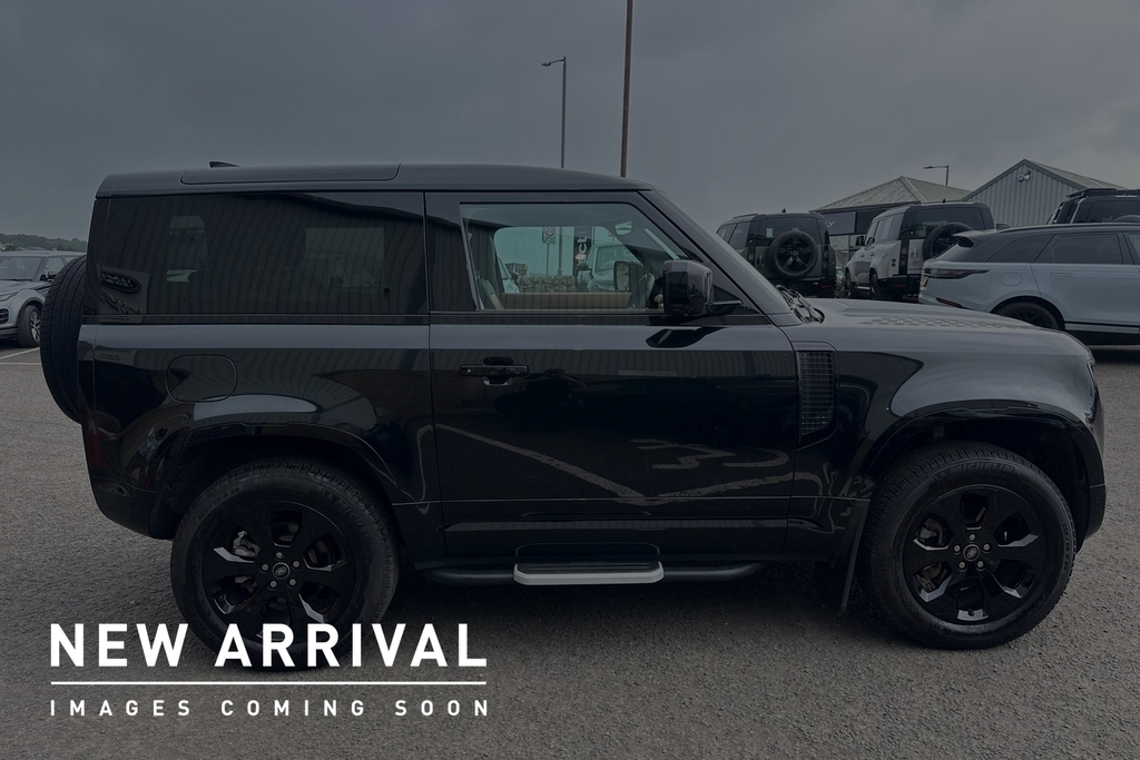 Land Rover Defender 90 D250 X-dynamic Hse Black #3