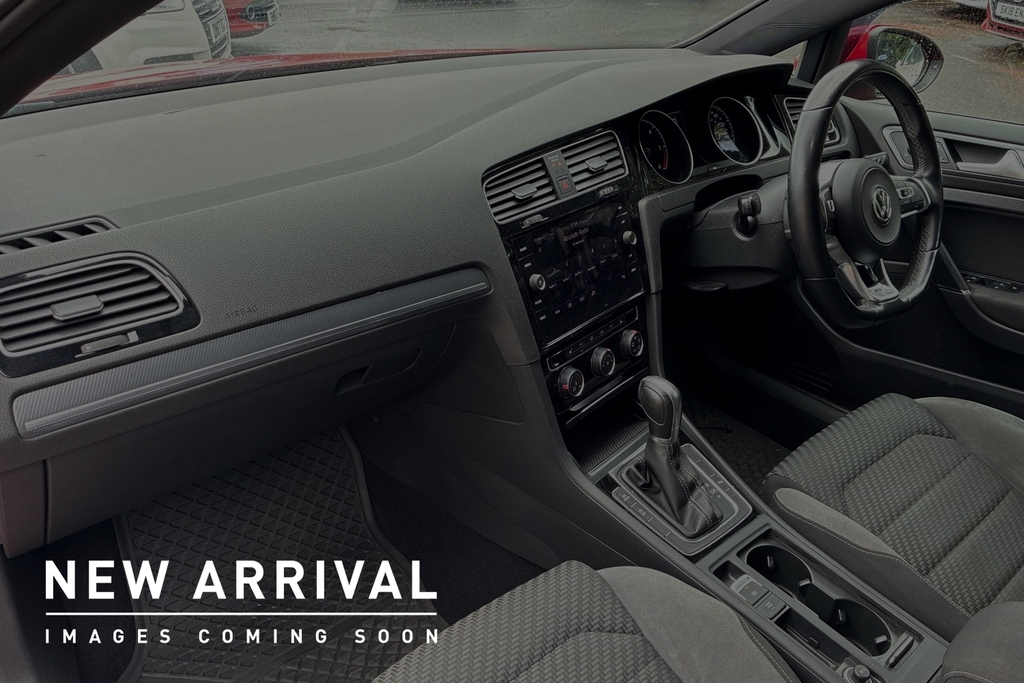 Volkswagen Golf Golf Hatchback Black #2