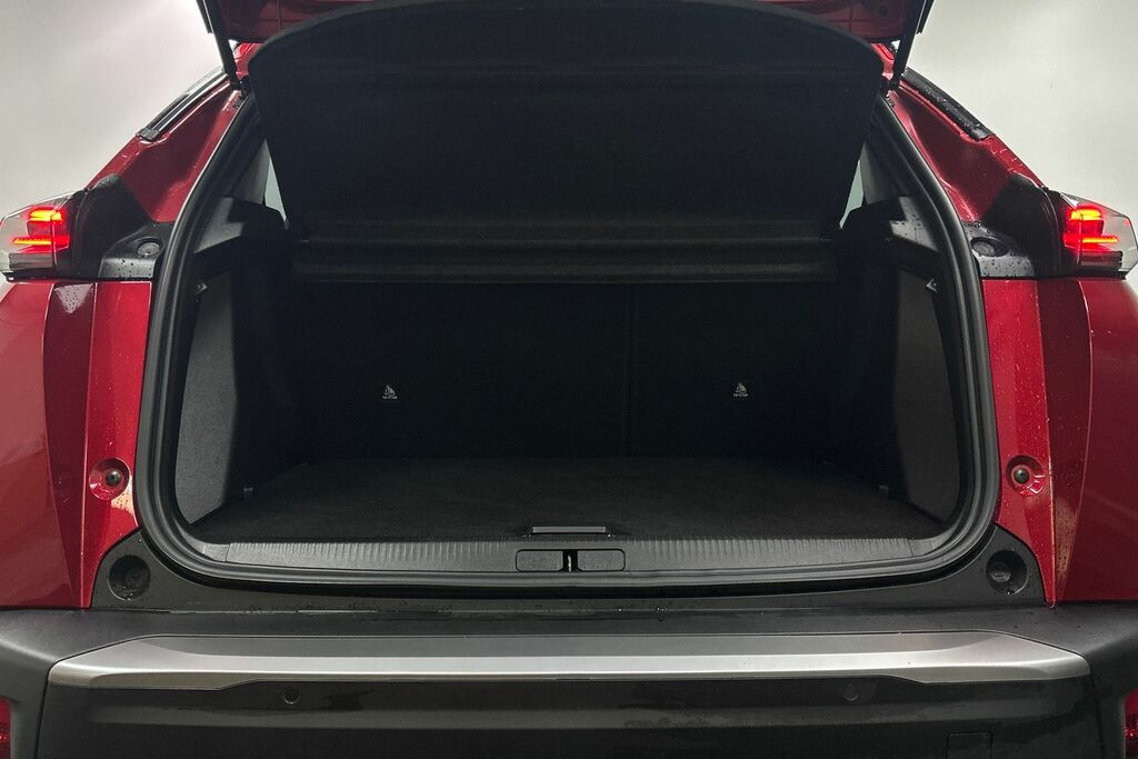 Peugeot 2008 Gt White #16