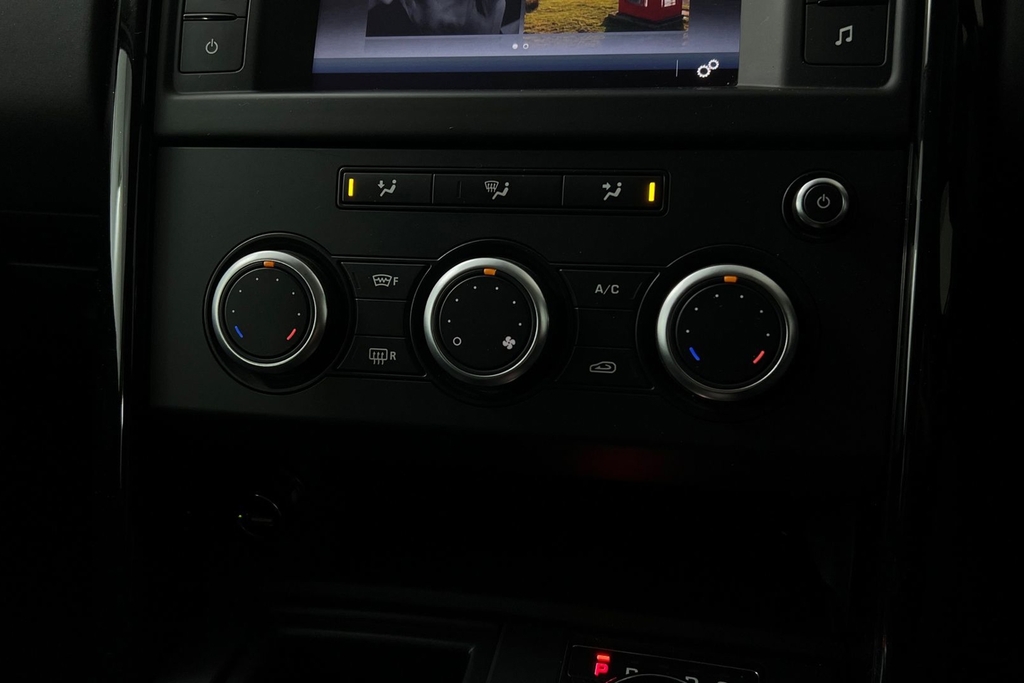 Land Rover Discovery Automatic Black #22