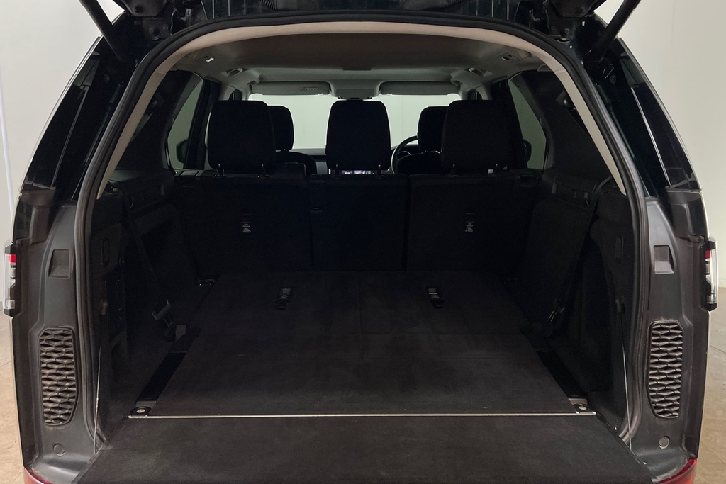 Land Rover Discovery Automatic Black #10