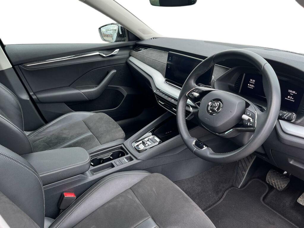 Skoda Octavia 2.0 Tdi 150 Se L Dsg Black #6