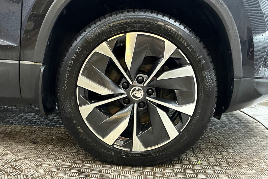 Skoda Karoq 2.0 Tdi 150 Se L 4X4 Dsg Black #5