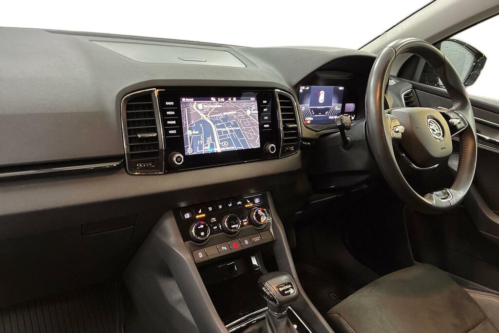Skoda Karoq 2.0 Tdi 150 Se L 4X4 Dsg Black #2