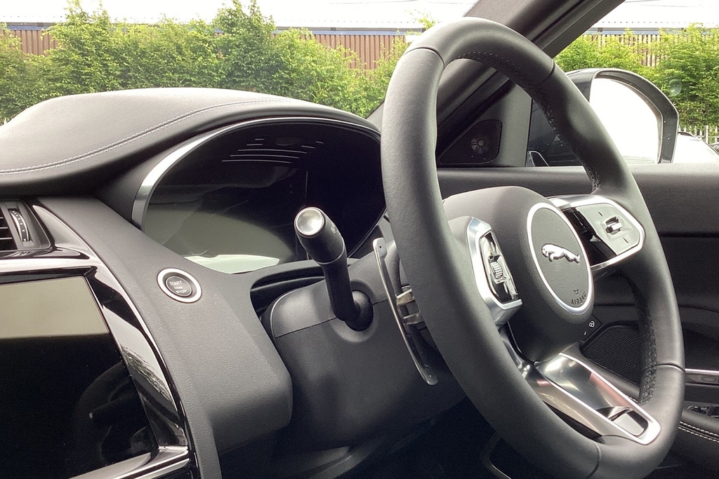 Jaguar E-Pace R-dynamic Se Black Grey #33
