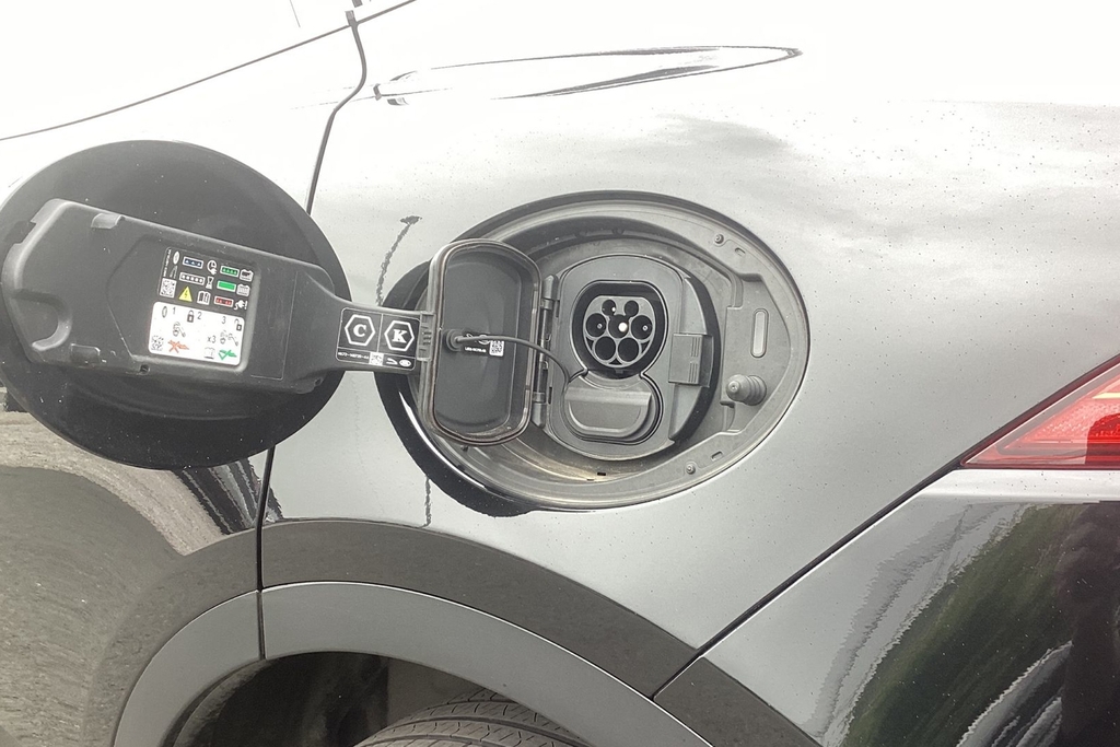 Jaguar E-Pace R-dynamic Se Black Grey #21