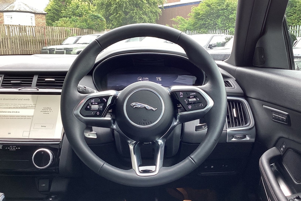 Jaguar E-Pace R-dynamic Se Black Grey #15
