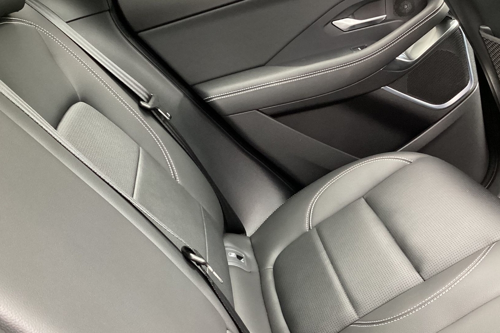 Jaguar E-Pace R-dynamic Se Black Grey #29