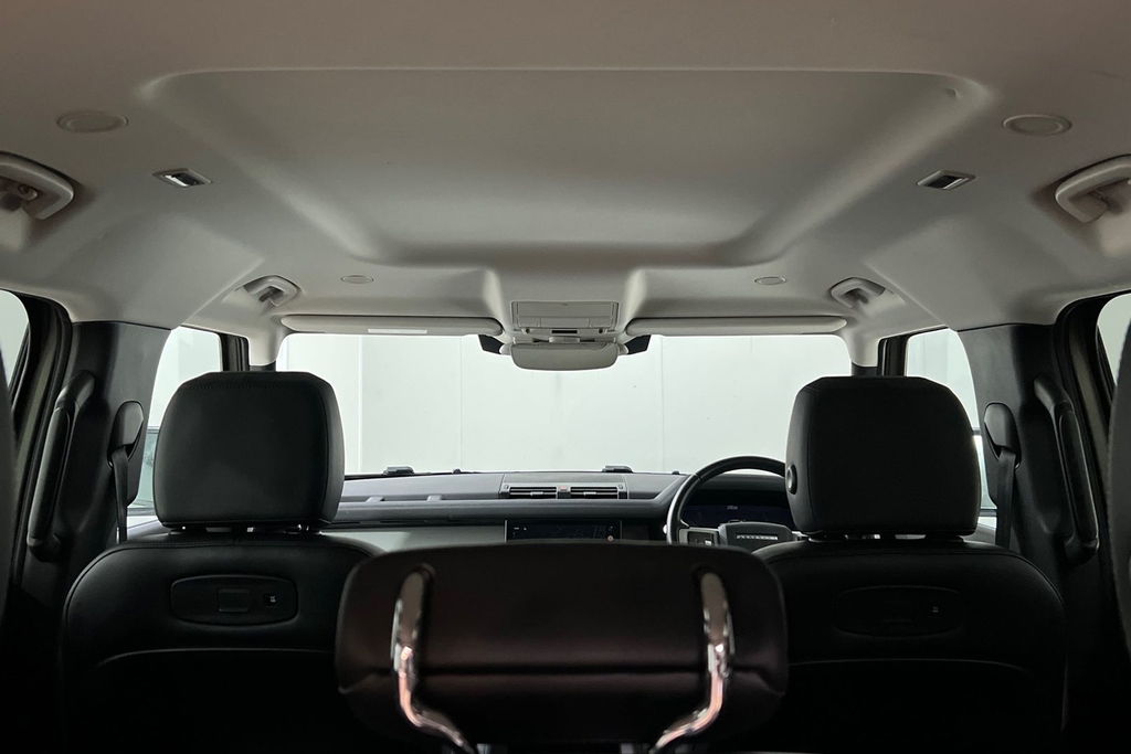 Land Rover Defender 110 First Edition  #21