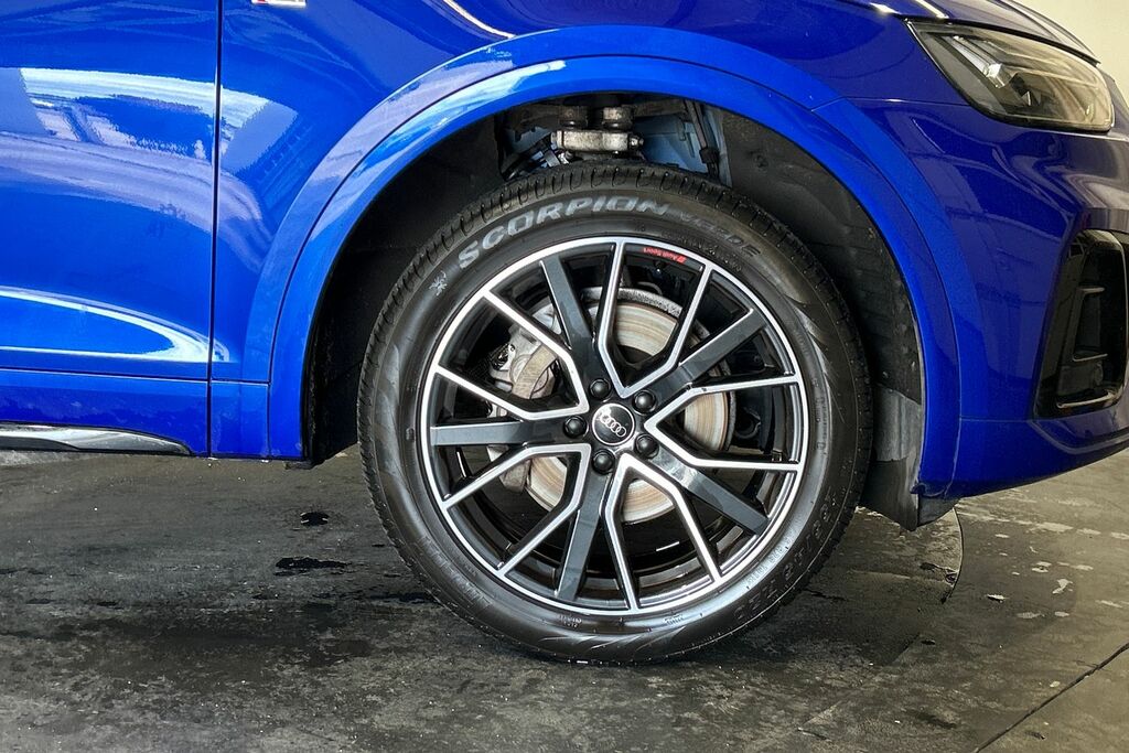 Audi Q5 Black Edition 45 Tfsi Quattro 265 Ps S Tronic Blue #5