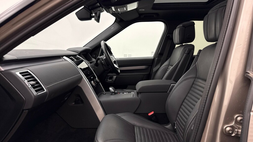 Land Rover Discovery D350 Dynamic Hse Brown #3