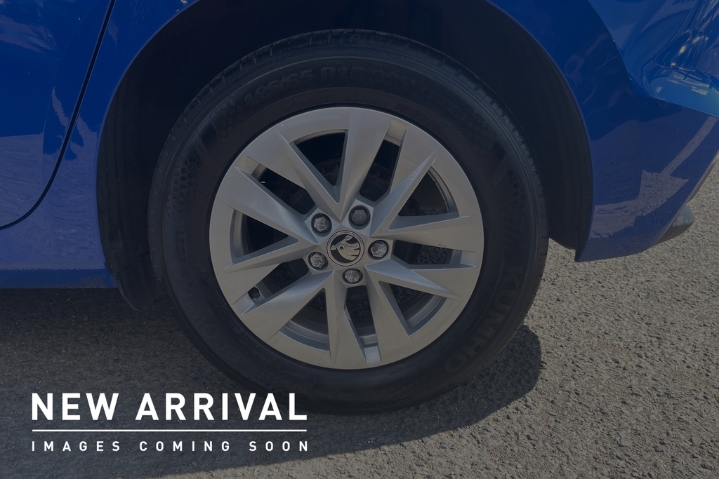 Skoda Fabia 1.0 Mpi 80 Se Comfort Blue #5