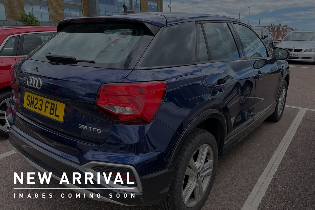 Audi Q2 Sport 35 Tfsi 150 Ps 6-Speed Blue #4