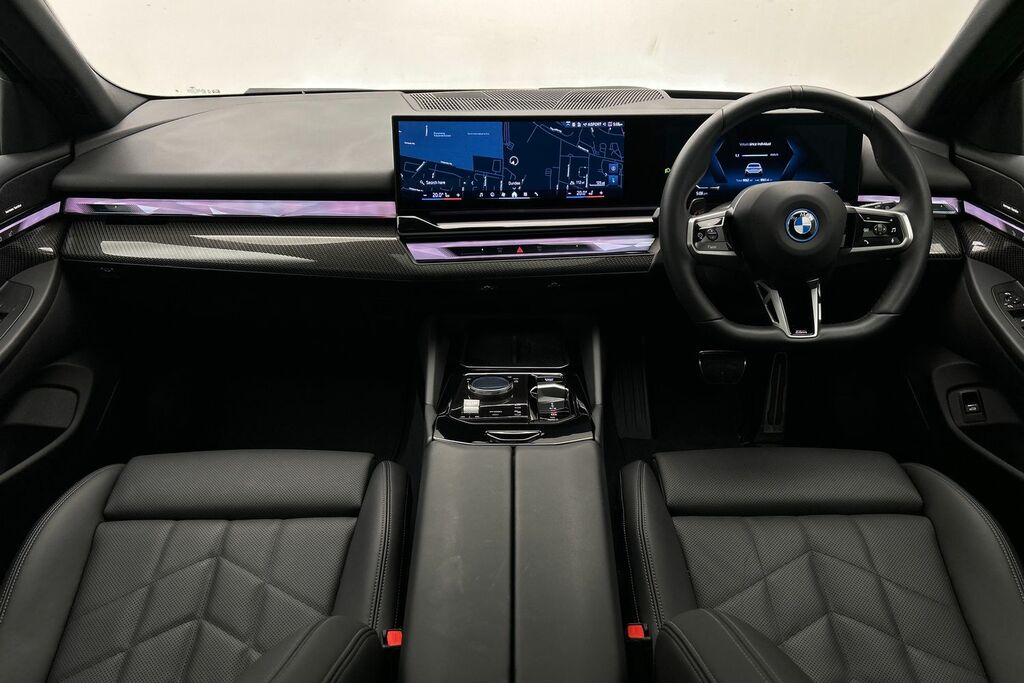 BMW i5 G60 Edrive40 M Sport Saloon Grey #4