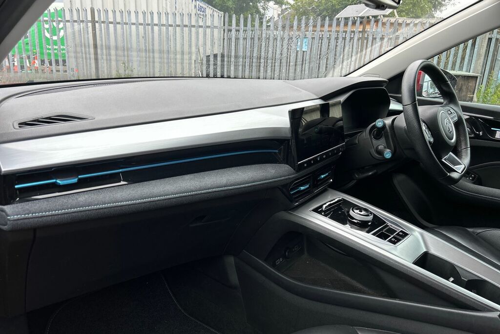 MG MG5 61.1Kwh Trophy Long Range Red #6