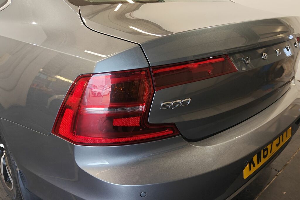 Volvo S90 Saloon 2.0 D4 R-design Pro Euro 6 Ss Black #20