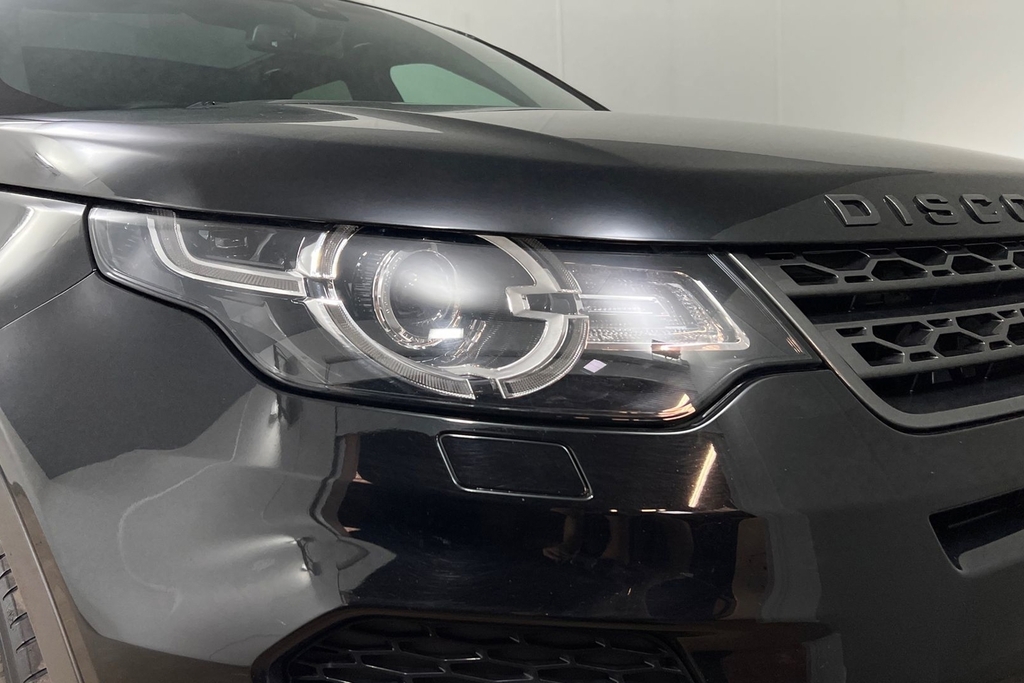 Land Rover Discovery Sport Se Tech Red #17