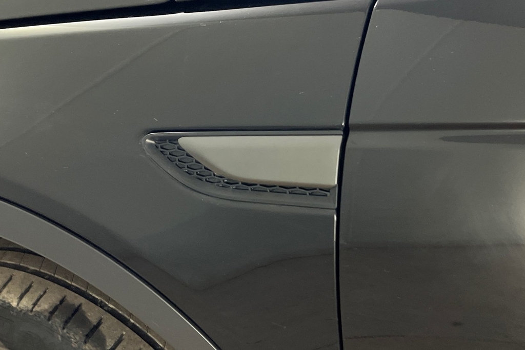 Land Rover Discovery Sport Se Tech Red #27