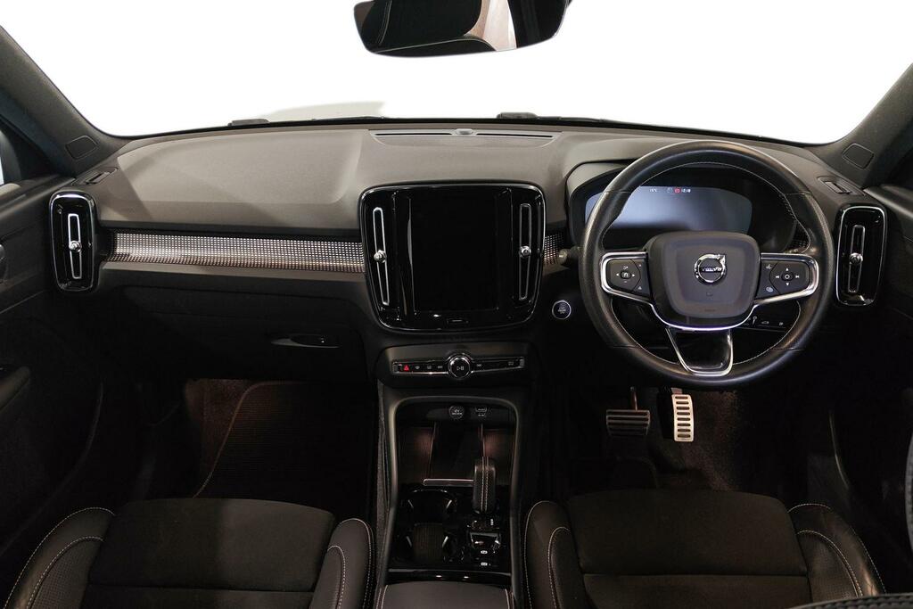 Volvo XC40 1.5 T4 Recharge Phev R Design Silver #6