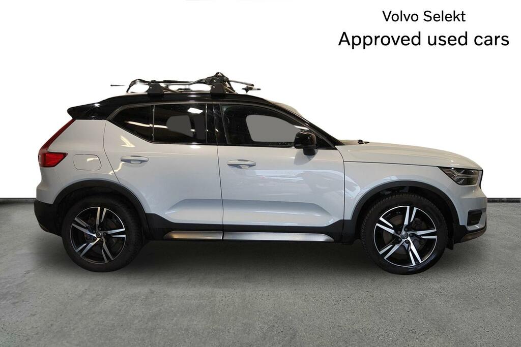 Volvo XC40 1.5 T4 Recharge Phev R Design Silver #4