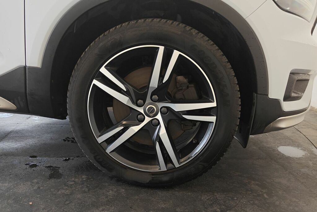 Volvo XC40 1.5 T4 Recharge Phev R Design Silver #5