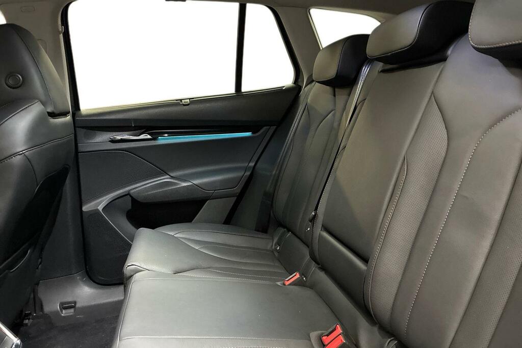 Skoda ENYAQ 80 Silver #9