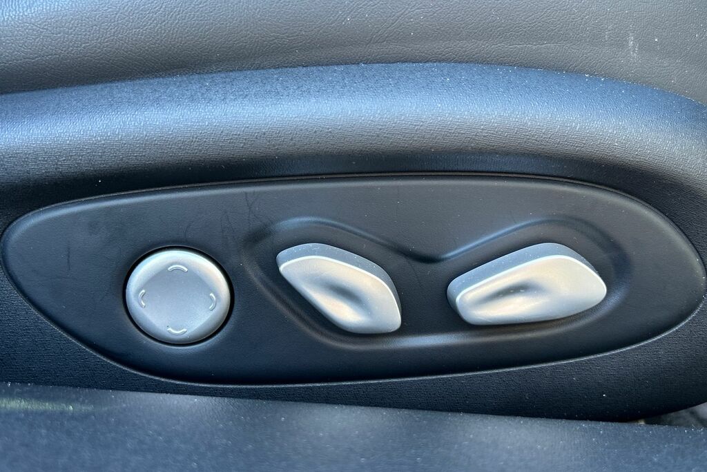 MG IM5 217Kw Standard Range 75Kwh Black #27