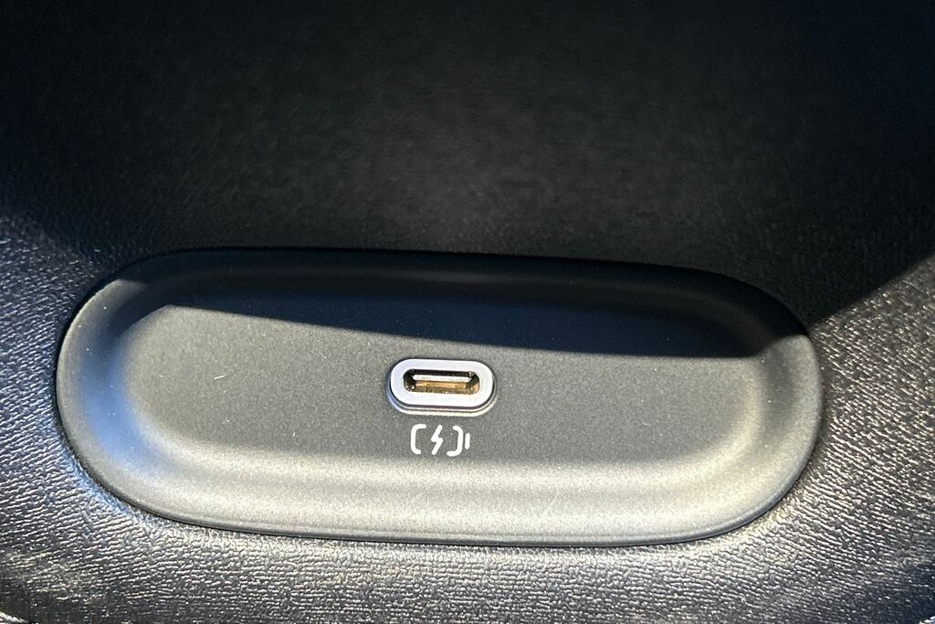 MG IM5 217Kw Standard Range 75Kwh Black #26