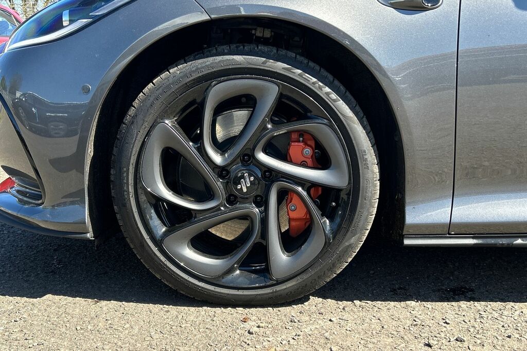 MG IM5 217Kw Standard Range 75Kwh Black #15