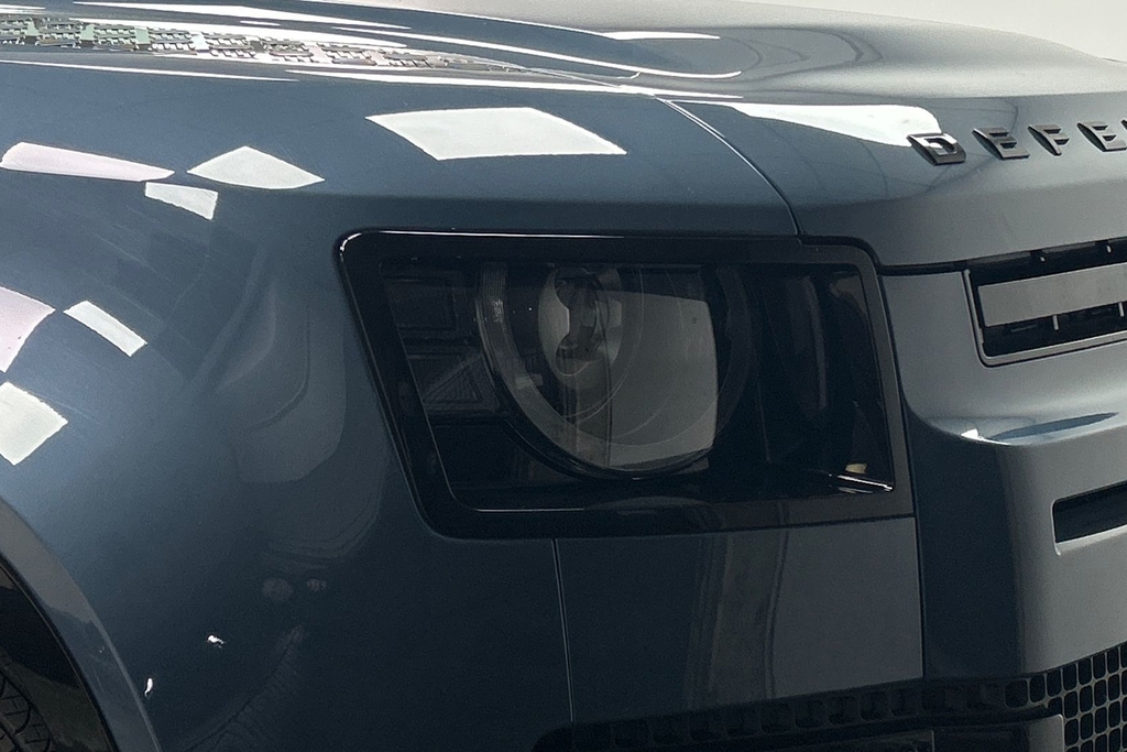 Land Rover Defender 110 X-dynamic Se Black #17