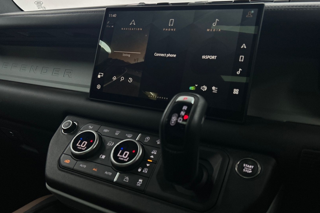 Land Rover Defender 110 X-dynamic Se Black #13