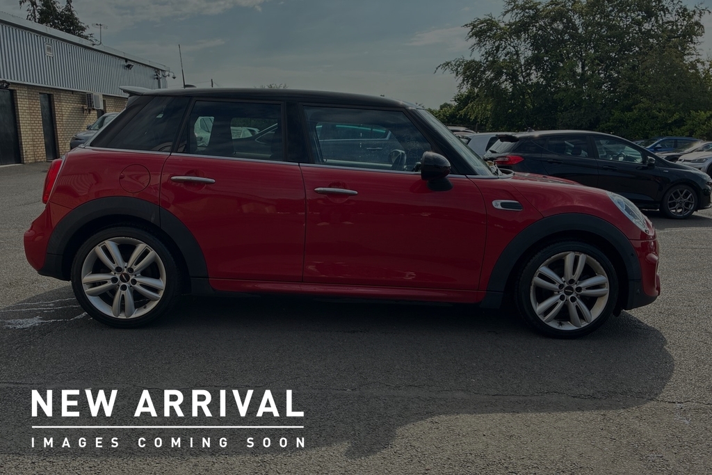 Mini Hatch 1.5 Cooper Euro 6 Ss Red #4