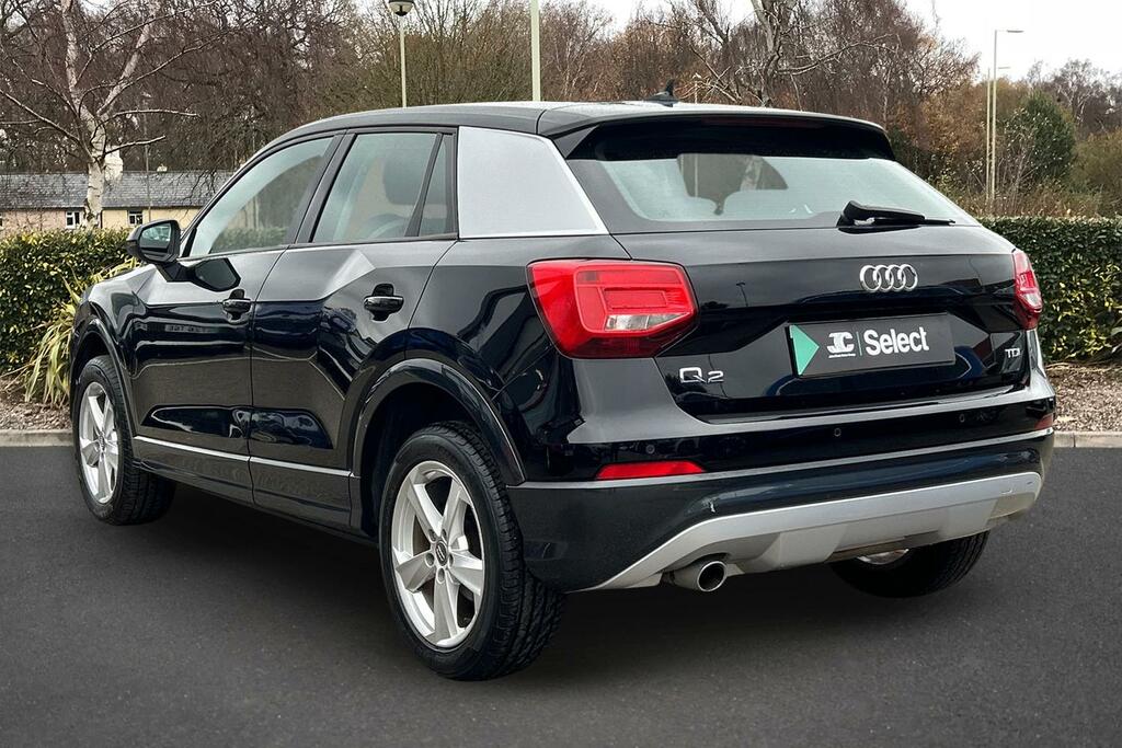 Audi Q2 1.6 Tdi Sport S Tronic Black #6