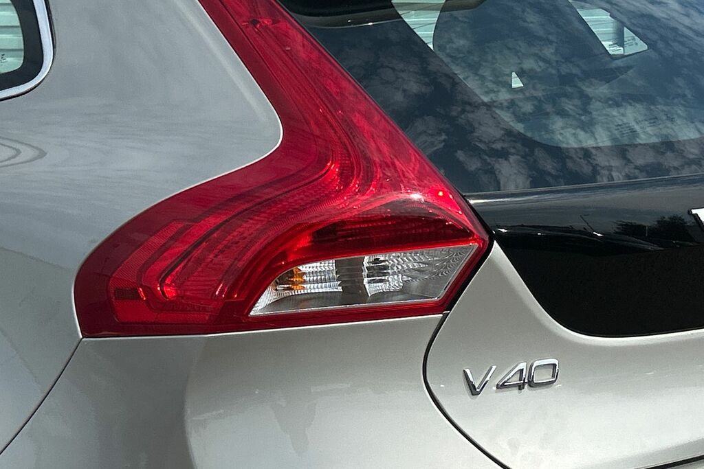 Volvo V40 V40 Inscription T3 Red #20