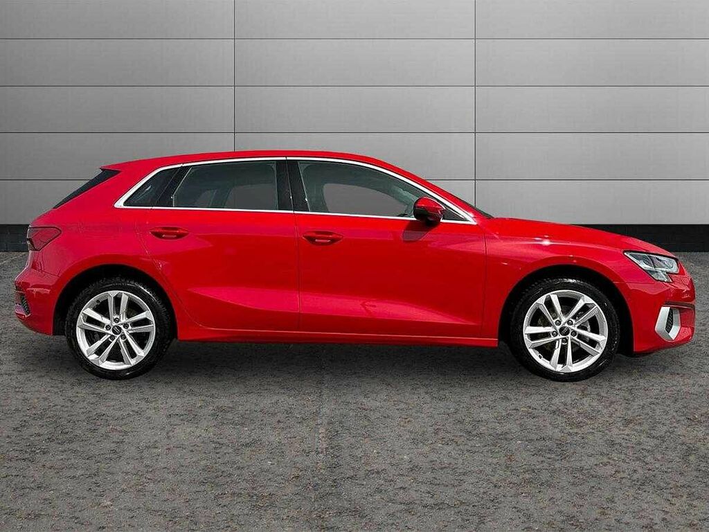 Audi A3 Sport 35 Tfsi 150 Ps S Tronic SY22UMR Red #4