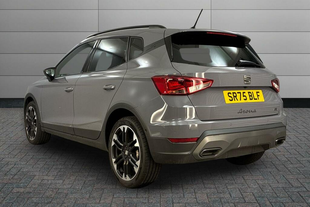 Seat Arona 1.0 Tsi 115 Fr Sport Dsg Grey #3