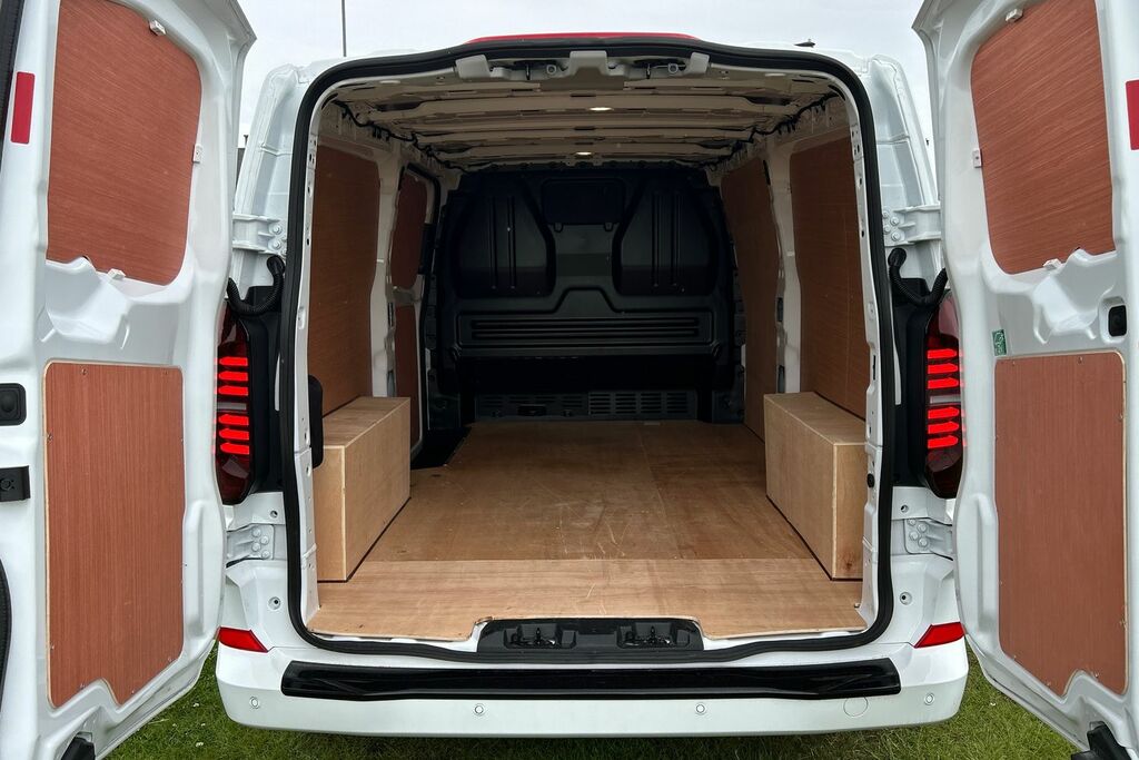 Volkswagen E-Transporter Abt E Lwb 83Kw 37.3Kwh Kombi Van White #10