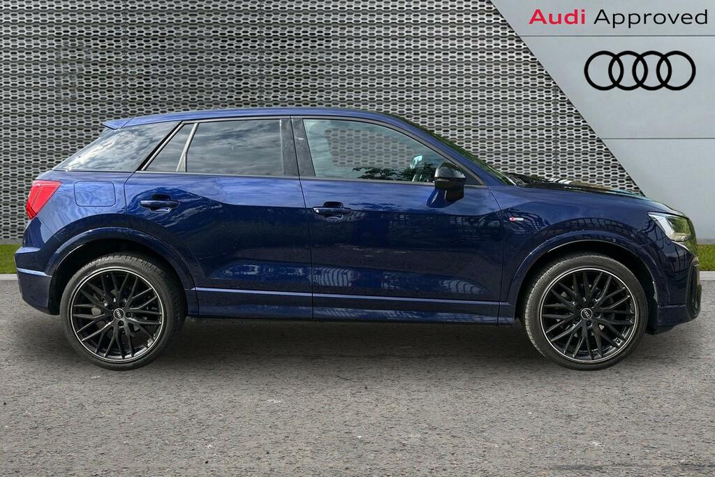 Audi Q2 Black Edition 35 Tfsi 150 Ps S Tronic ST24VWC Blue #4