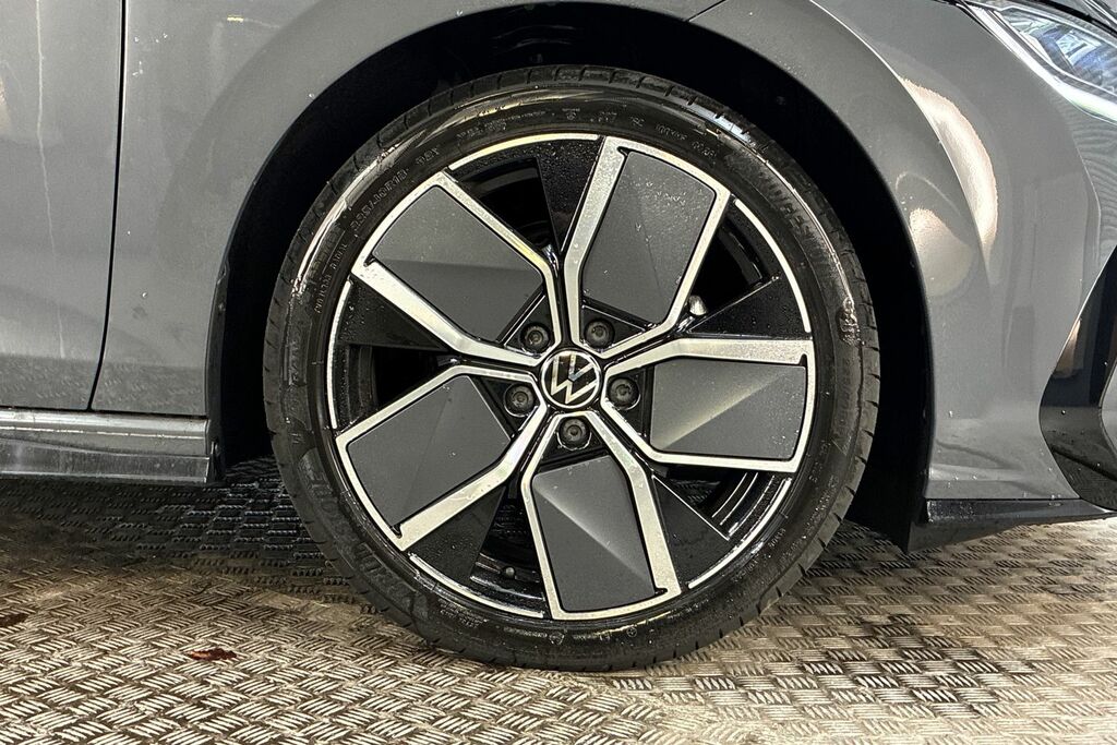 Volkswagen Golf 1.5 Etsi 150 R-line Dsg Grey #5