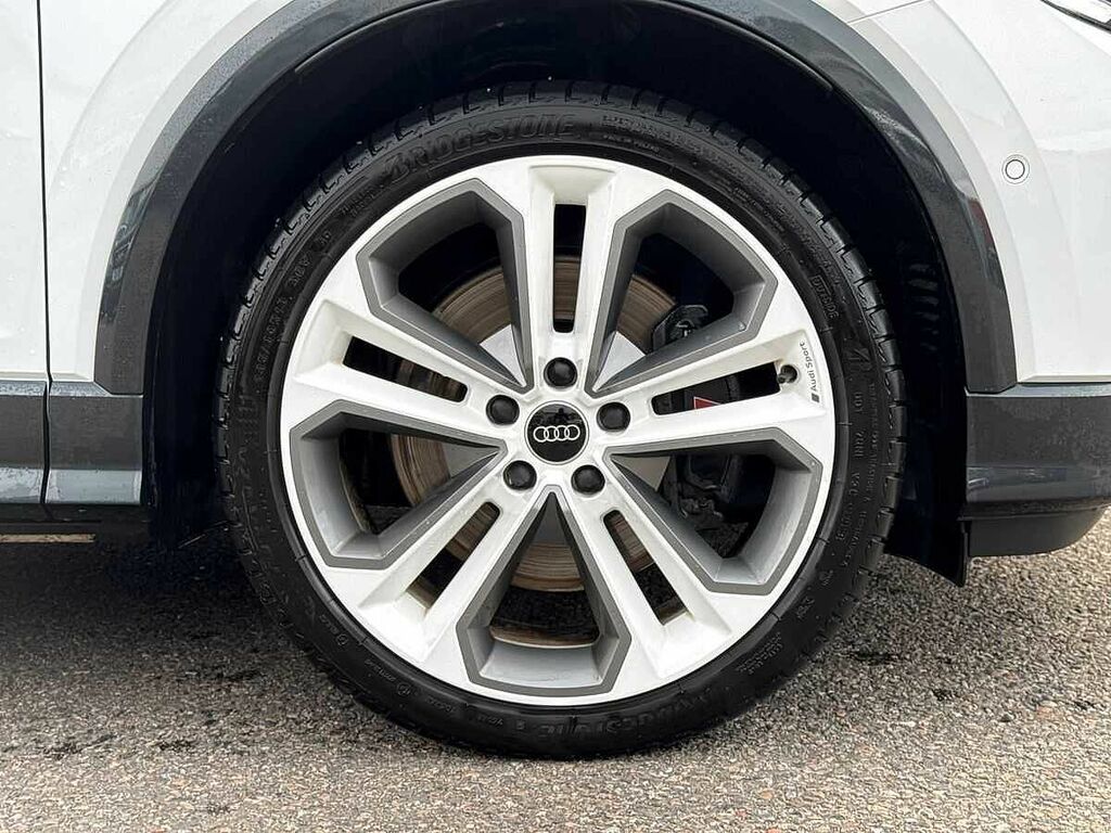 Audi Q2 O Vorsprung Tfsi 300 Ps S Tronic SY73VHN White #5